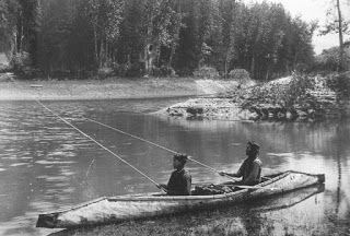 Birchbark canoe, 1908.